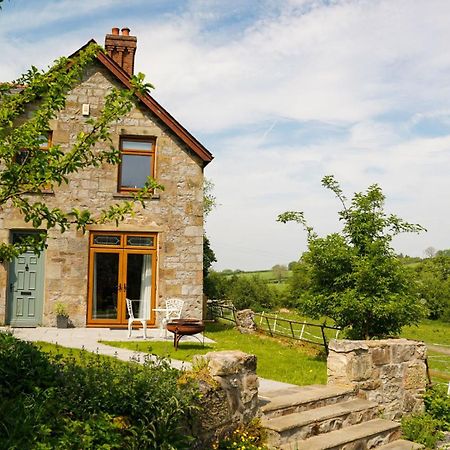 Tranquil Countryside Cottage For Two Рексем Экстерьер фото